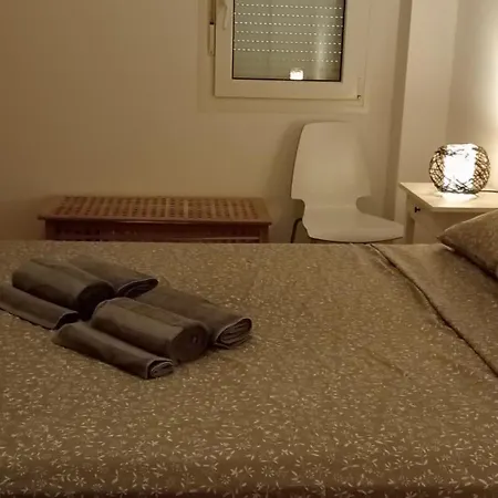 Bay Sun Apartment *