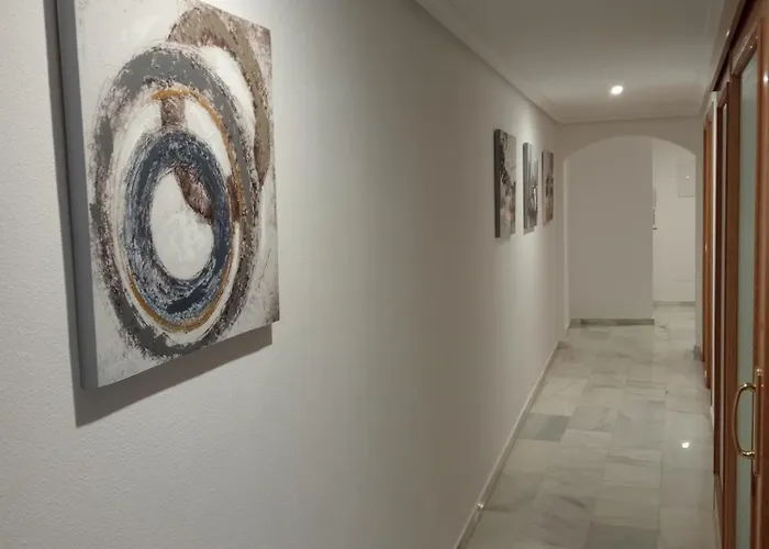 Bay Sun アパート カルプ